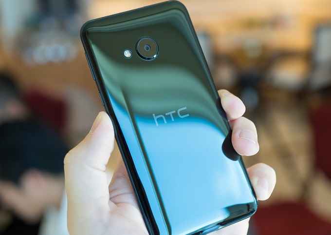 Htc lancia due nuovi smartphone di fascia alta: U Ultra e U Play