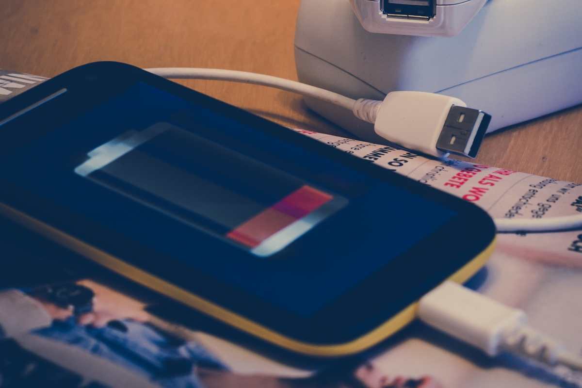 Smartphone batteria sempre scarica semplice mossa