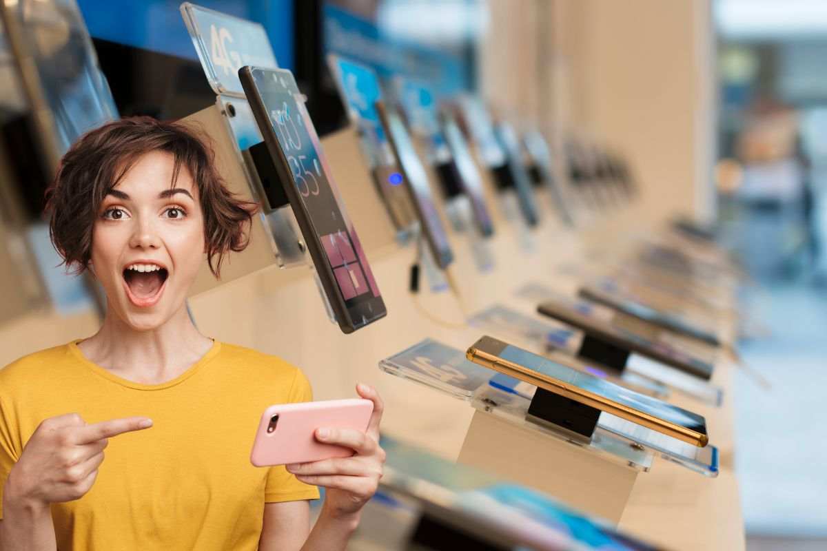 Smartphone nuovi esposti al negozio