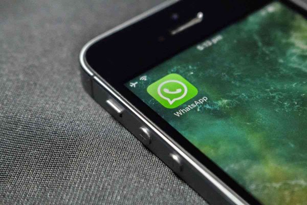 WhatsApp, come eliminare un gruppo: il metodo semplice e veloce