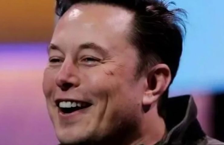 Elon Musk lancia l'allarme