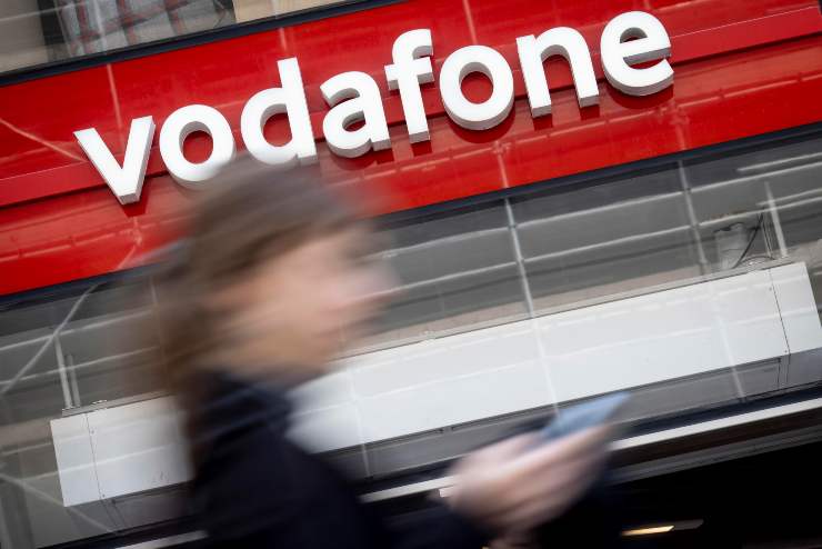 Vodafone nuovi prezzi listino aumenti